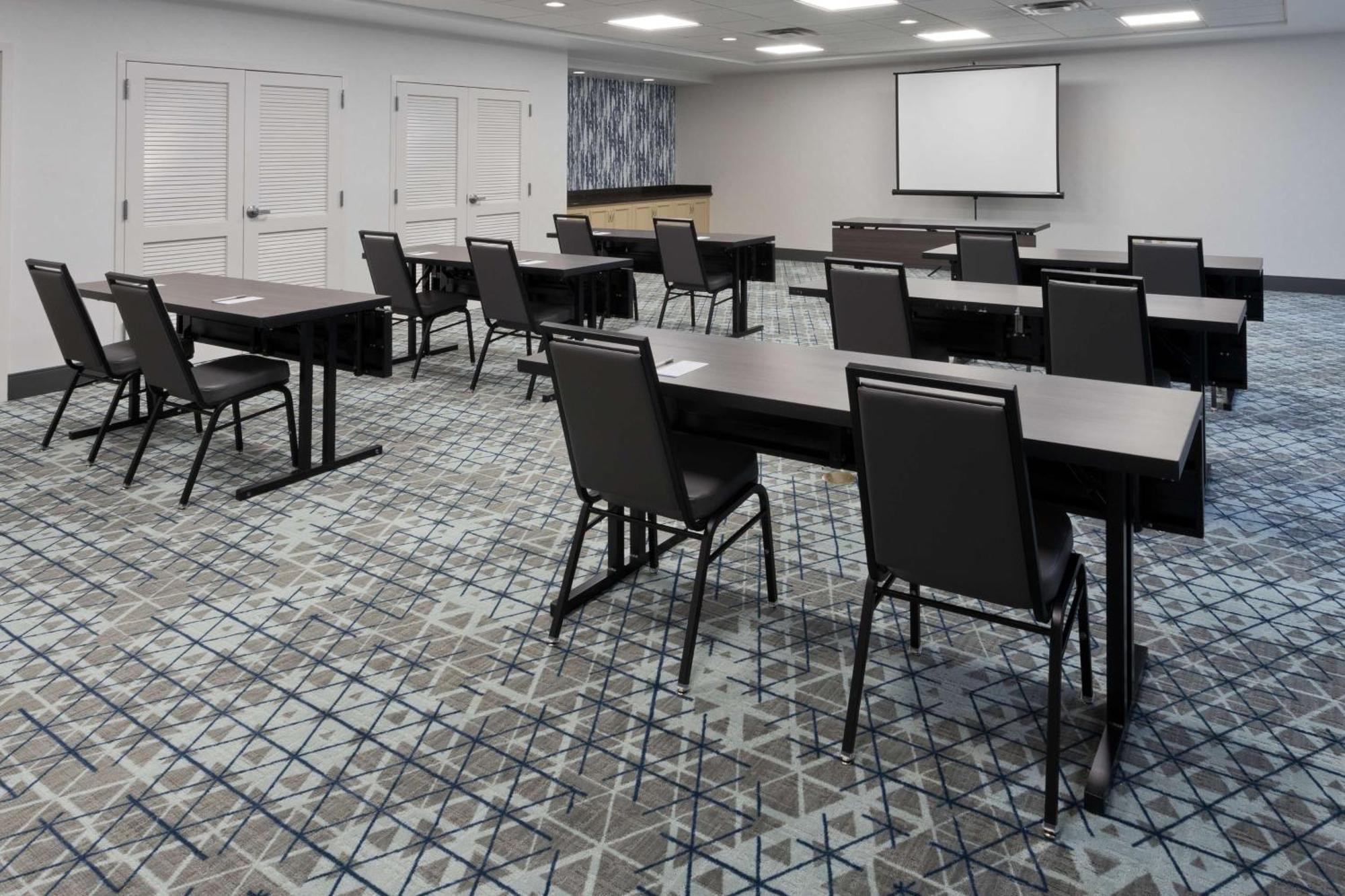 Hilton Garden Inn Birmingham Se/Liberty Park Ngoại thất bức ảnh